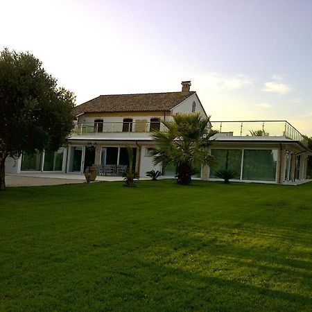 Villa Belvedere Degli Ulivi Озимо Екстериор снимка